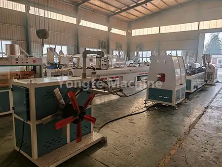 Μηχανή σωλήνων αφρού