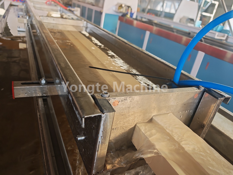 Μηχάνημα προφίλ πόρτας PVC WPC
