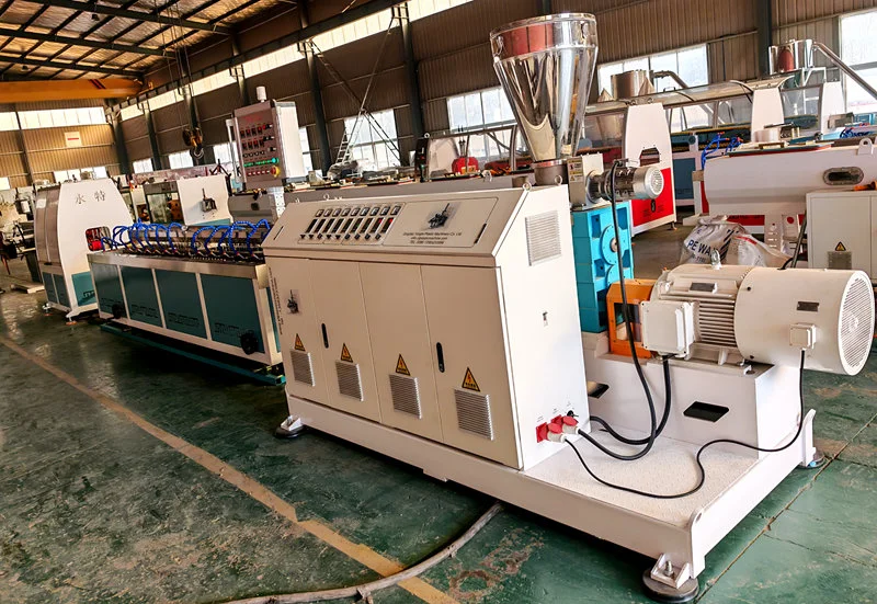 Μηχανή κατασκευής ελαστικών σωλήνων εμποτισμού